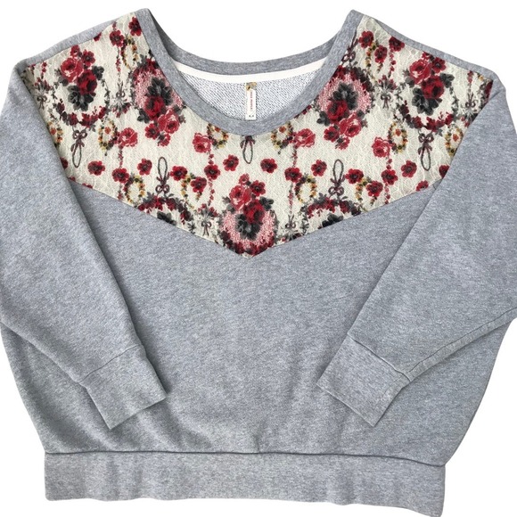 Free People Tops - Free People Oversized Sweatshirt Small Relaxed Boho Fit Floral Lace Cottagecore